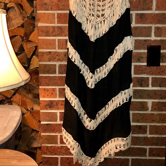 COPY - Black and white boho vest - Picture 3 of 3